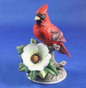 Cardinal Bird Figurine Porcelain Andrea by Sadek Japan 8627 Mint 