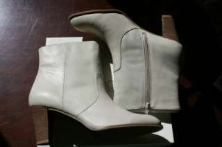 BLOOMINGDALES ILENE SHORT WINTER WHITE BOOTS BOOTIE 11M 41 NEW SALE