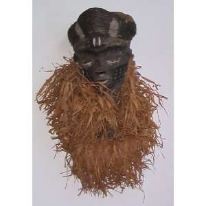  Pende Mask with Raffia, African Art   Tribal Art