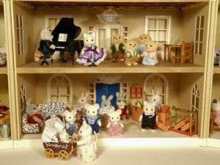 SYLVANIAN FAMILIES GRAND HOTEL FULLY FURNISHED   INSTRUCTIONS AND BOX 