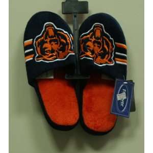  Chicago Bears Slippers   Size M