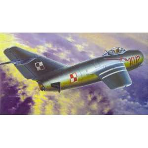  KOPRO   1/72 PZL WSK Mielec Lim2 (MiG15) Fighter (Plastic 