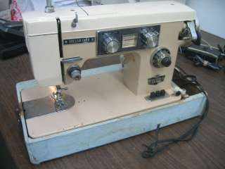 Yamazaki SWA 2000 Deluxe Zig Zag Sewing Machine  