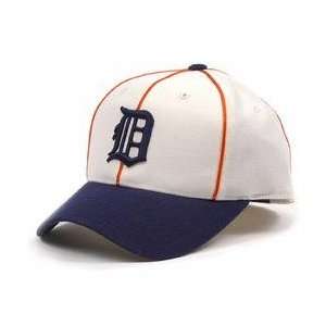  Detroit Tigers 1935 Alternate Cooperstown Fitted Cap 