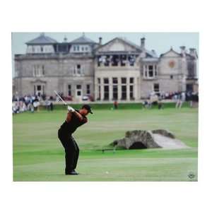 Tiger Woods 2005 British Open 16 x 20 Unframed Photograph  