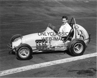 GEORGE SNIDER ALL SMILES  OFFY MIDGET AUTO RACING PHOTO  