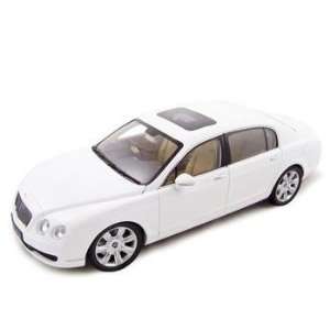  Bentley Continental Flying Spur White 118 Minichamps 