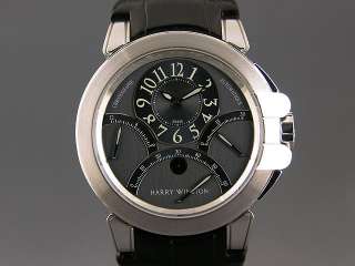 love the simple colors of the watch the anthracite dial and the 