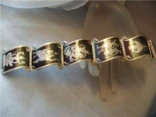 Vintage Sterling Silver Hinged Siam Elephant Bracelet  