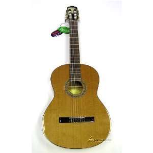  Barraza Classical Guitar Solid Cedar Top w/ Hard Tolex 