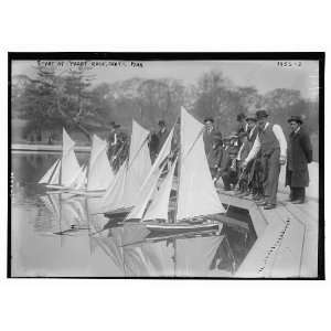  Start of yacht race,Central Park
