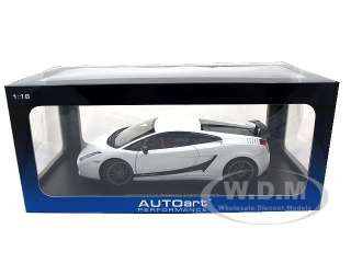   model of Lamborghini Gallardo Superleggera die cast car by AutoArt
