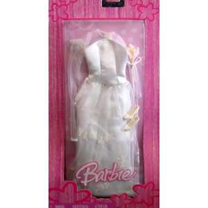  Barbie Fashions   Wedding Gown (2005 Toys & Games