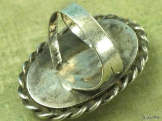 VINTAGE SOUTHWESTERN TRIBAL 925 STERLING SILVER TURQUOISE RING  