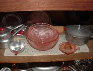 CHILDS DEPRESSION PINK GLASS MIXING BOWL SET NR  