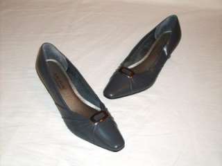 Soft Style Hushpuppies Gray Heels   Size 8.5M   S328  