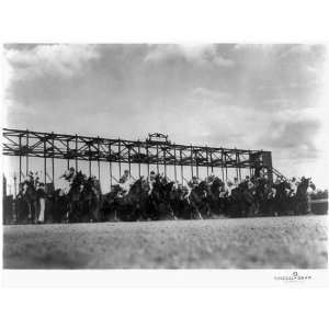    Start of 1936 Kentucky Derby,jockeys,horses