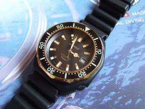   New NOS Parts Divers Watch 1545   058 Vintage Dive Watch  