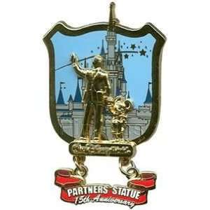  Disney Pin   Partners Statue At Magic Kingdom Park 15th Anniversary 