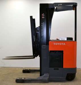 Toyota Stand Up Fork Truck Lift Forktruck Forklift In Great Condition 