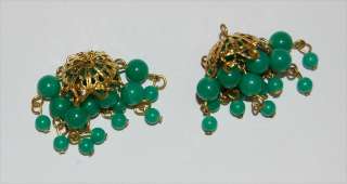 VINTAGE 2 COUNT GREEN CLUSTER BELL CHANDELIER GLASS DANGLE BEADS 25mm 
