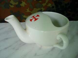 WW2 ORIG. GERMAN WOUNDED PORCELAIN FEEDER w/RED CROSS  