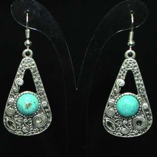   Vintage Tibetan Silver Blue Turquoise Earring /w/Box SE031.  