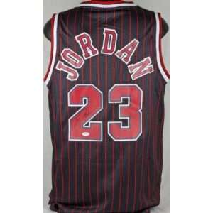   Michael Jordan Uniform   Authentic   Autographed NBA Jerseys Sports