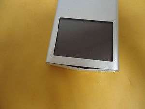   iPod nano 2nd Generation Silver (2 GB) HOLD DOWN HOLD BAR TO WORK