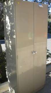 Steel Storage Cabinet Vertical Compartment Container / Locker Cabinet 