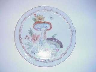 ANTIQUE PORCELAIN TRIVET DECORATED MUSHROOMS  