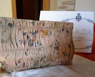 Pochette Prada a Bologna    Annunci