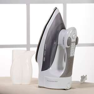 Black Decker D2030 Auto Off Digital Advantage Iron on PopScreen