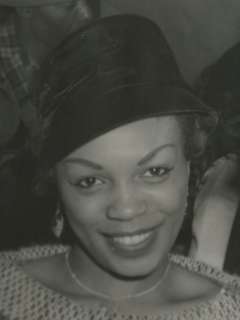 VINTAGE BEAUTIFUL AFRICAN AMERICAN LADY HAT SMILE PHOTO  