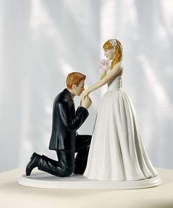 WEDDING Cinderella Moment ROMANTIC BRIDE AND GROOM CAKE CUTTING 