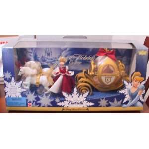  1998 Walt Disney Cinderella Royal Holiday Carriage Toys & Games