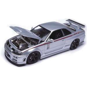   Nissan Skyline GTR Nismo Silver 1/24 Scale Diecast Model Toys & Games