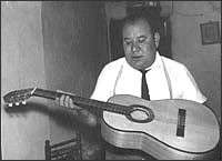 Guitarra de Carrillo Vicente, avivada preocupado. Flamenco Negra