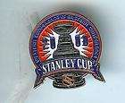 NHL 07 Lapel Pin Quest for the Cup Red Wings vs Flames  