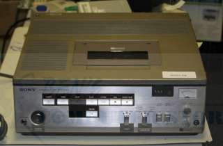 Vintage 1977 Sony SLO 320 Betamax VCR  